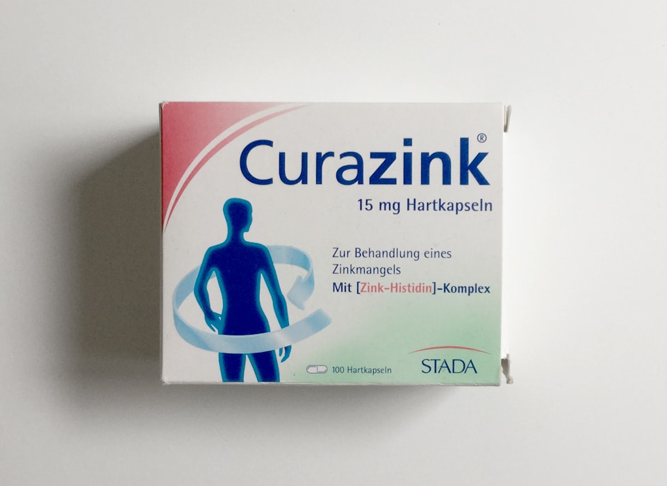 Zinkmangel, Zink, Vitamin, Spurenelement, Gesundheit, Ernährung, Körper, Immunsystem, Akne, Haarausfall, Fingernägel