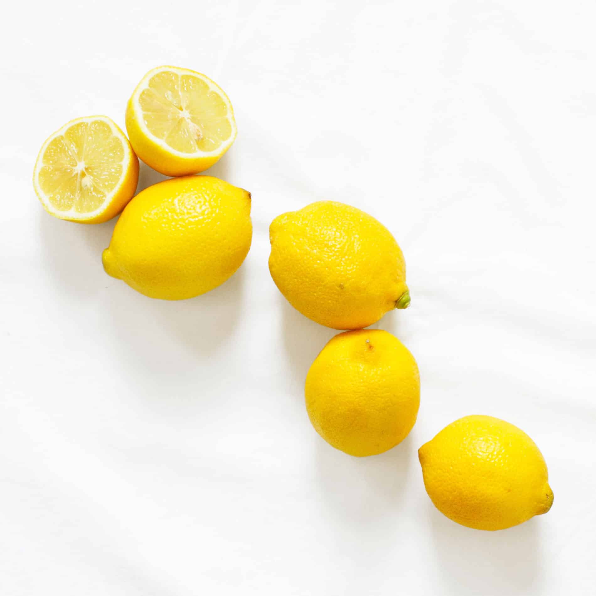 Beauty Wundermittel Zitrone, Beauty Tricks mit Zitrone, Beauty Hacks mit Zitrone, Zitrone für Haut und Haare, Hautpflege, Fingernägel, Kopfhaut, Schuppen, Zitrone ein Wundermittel