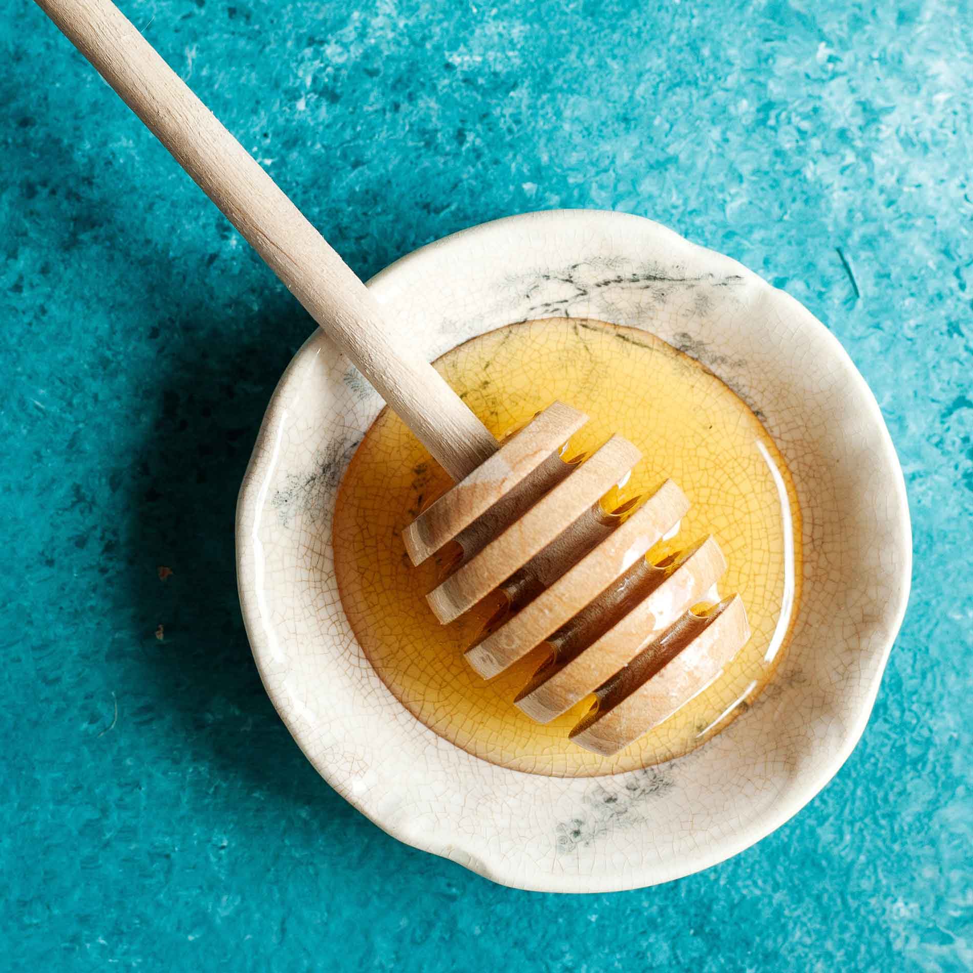 Honig ist gesund, Wirkung von Honig, Vorteile von Honig, Wundermittel Honig, flüssiges Gold Honig, Wohlbefinden,