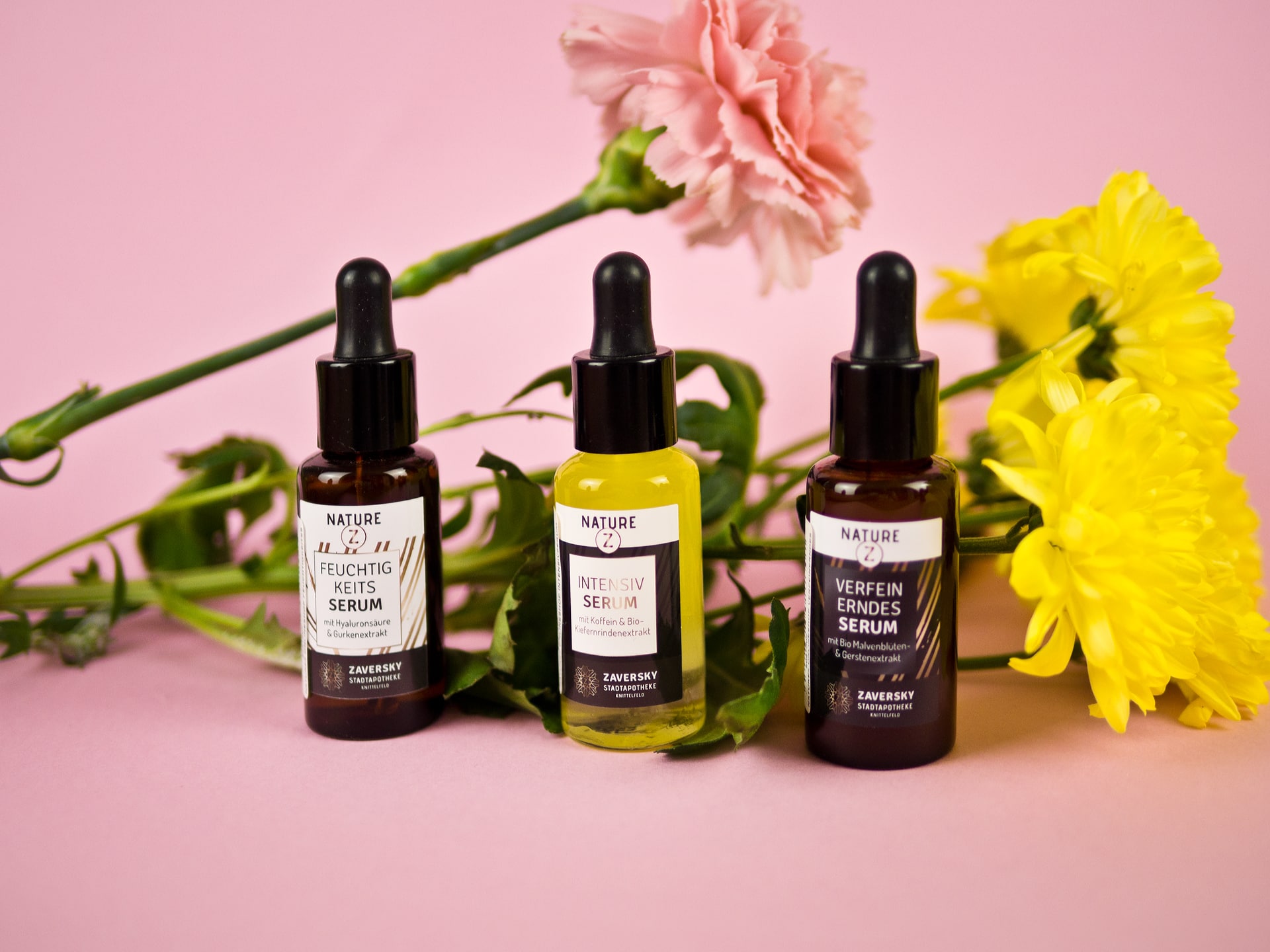 Wirkstoffseren von NatureZ, NatureZ Wirkstoffseren im Test, NatureZ, Naturkosmetik, Bio-Rohstoffe, Beauty Blog, Feuchtigkeitsserum, Intensivserum, verfeinderndes Serum, Hautpflege, Gesichtspflege, ElisaZunder Blogazine