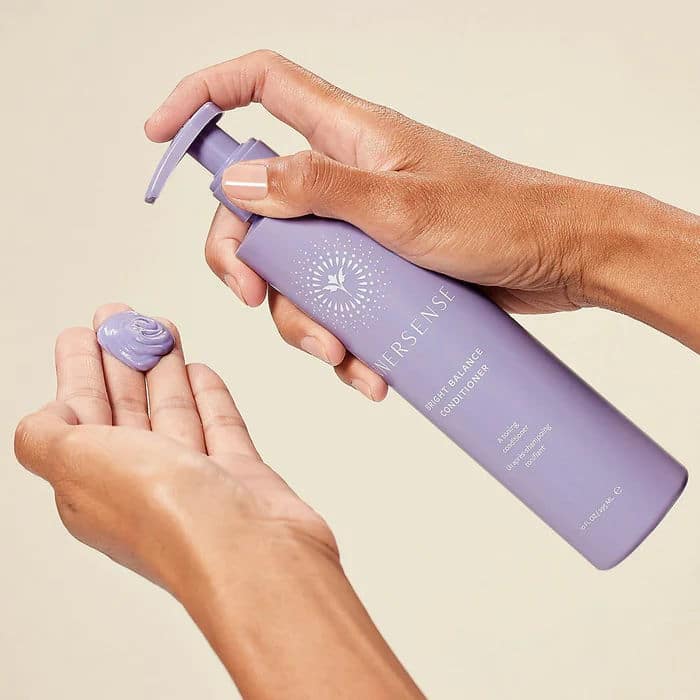 Haare abmattieren: Mit dem Innersense Bright Balance Conditioner