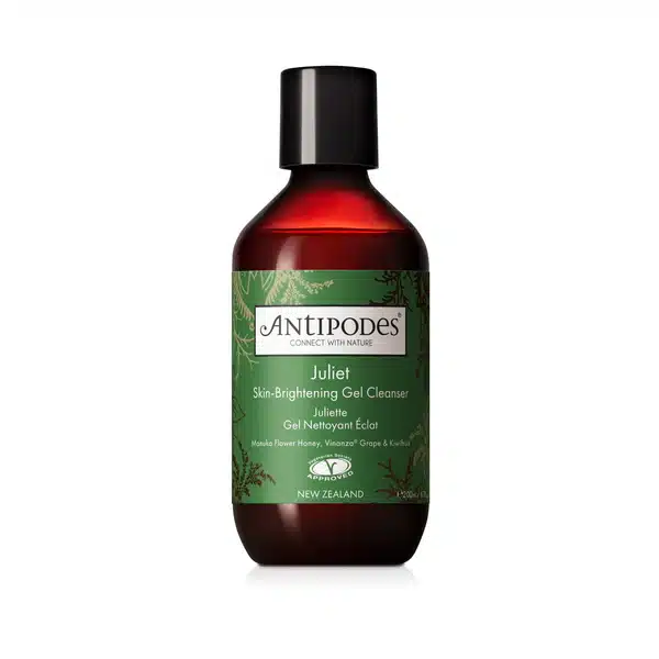 Hautbarriere stärken mit milden Reinigungsprodukten wie dem Juliet Brightening Cleanser von Antipodes